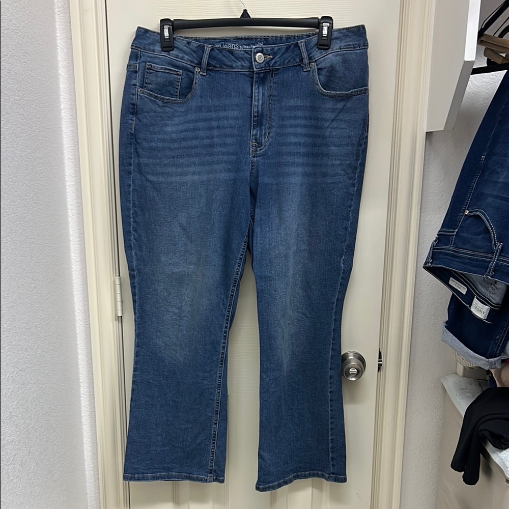 Maurices High-Rise Curvy Blue Jeans